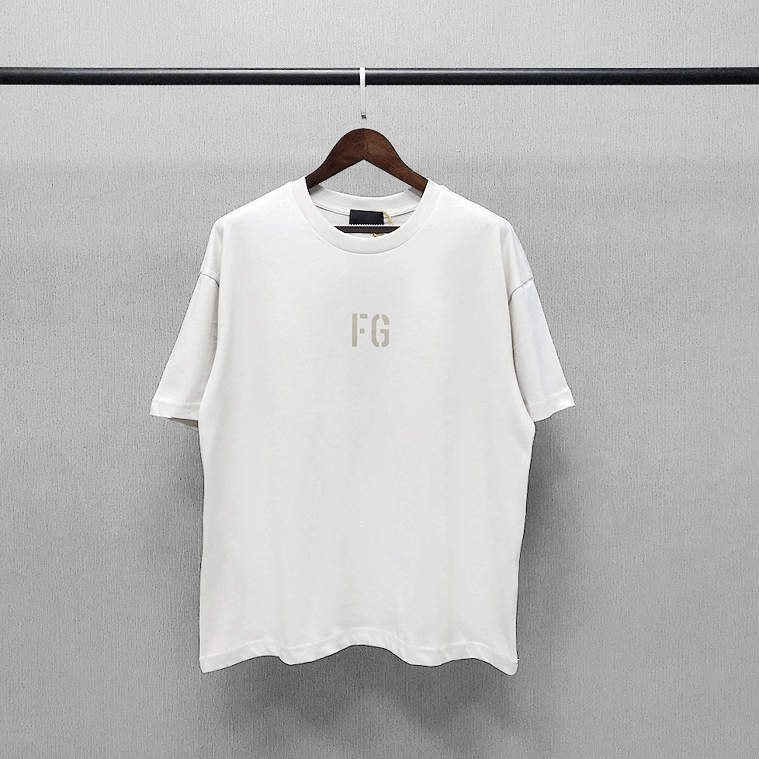 Fog Fear of God Essentials T Shirt Flocked Printed Hip Hop Loose Couple T-shirt Men