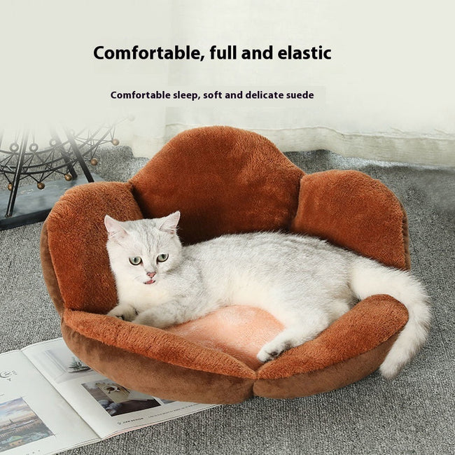 Cozy Pet Bed for Dogs and Cats Warm Pet Bed for All Seasons Hover Image