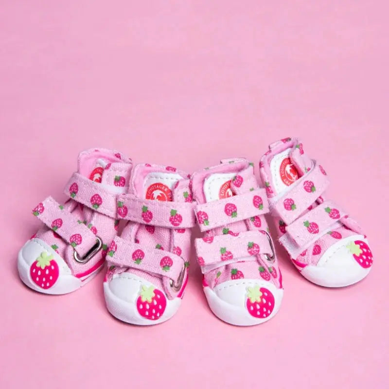 Pet Dog Canvas Shoes for Small Dogs Cute Stawberry Pattern Dog Shoes Anti-Slip Puppy Boots Breathable Cat Sneakers Pet Supplies