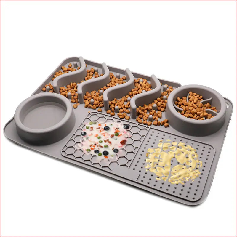 Dog Silicone Licking Pad & Slow Feeder Bowl — Multifunctional Pet Feeding