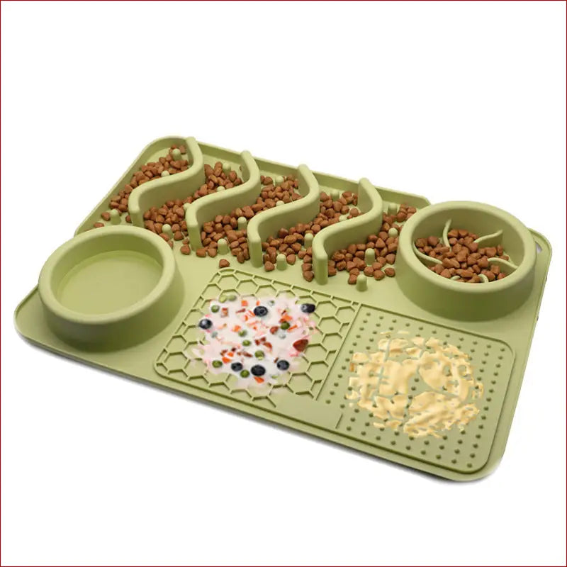 Dog Silicone Licking Pad & Slow Feeder Bowl — Multifunctional Pet Feeding
