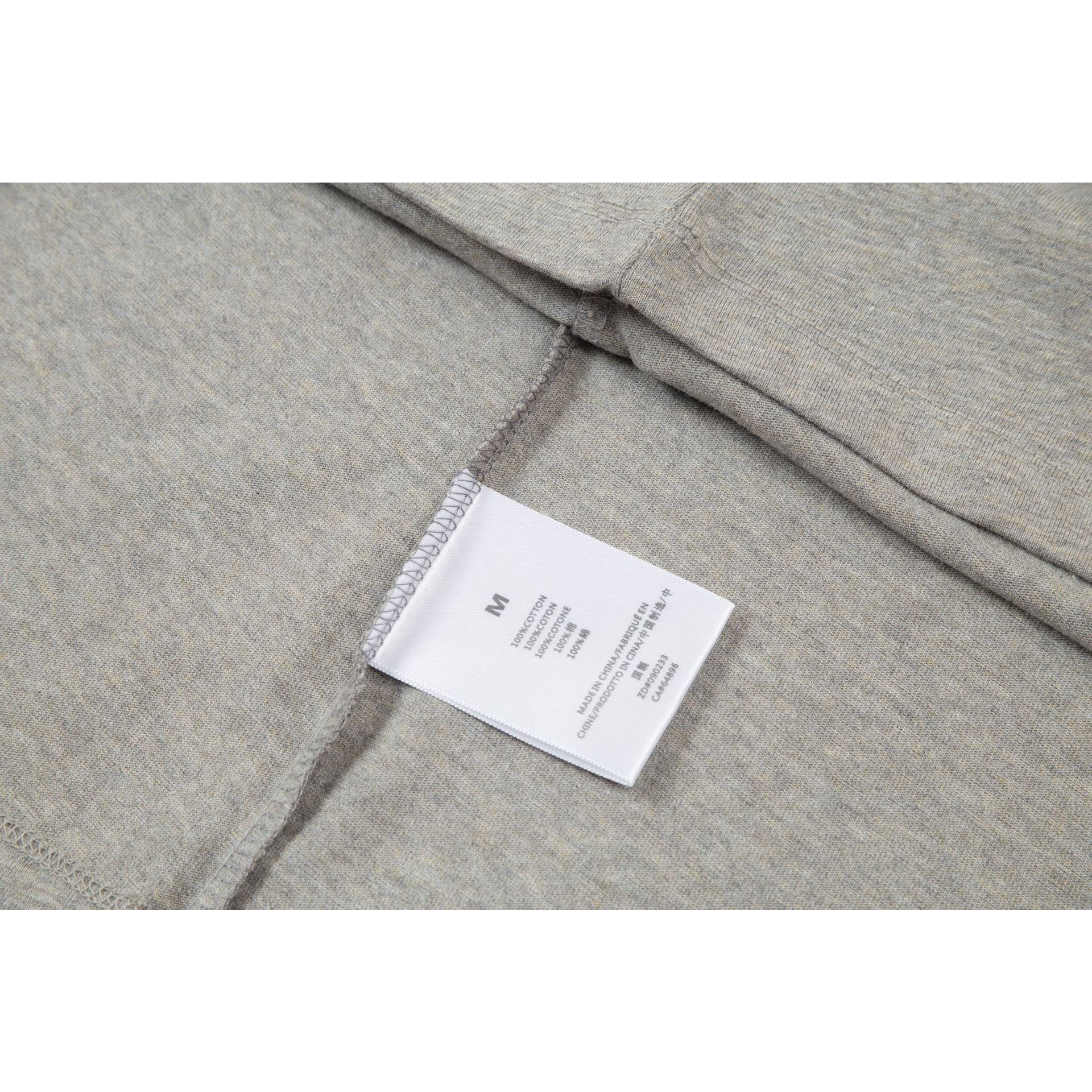 Fog Essentials T Shirts Spring/Summer FOG Season 9 Double Line Plastic Letter V-Neck Short Sleeves