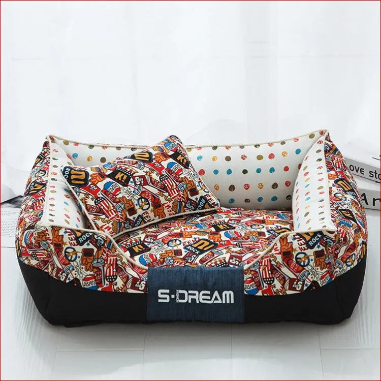 Cozy Pet Bed – Colorful Mat & Essential Pet Comfort