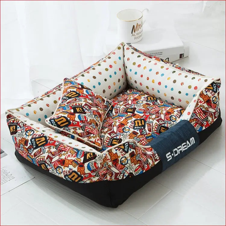 Cozy Pet Bed – Colorful Mat & Essential Pet Comfort