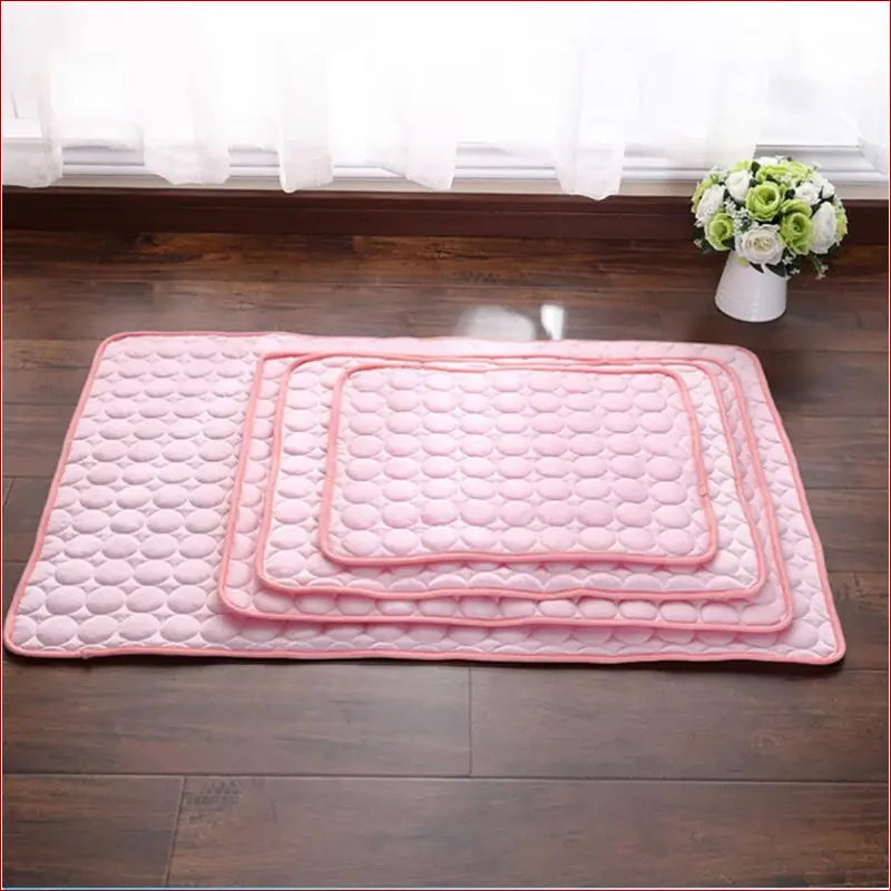 Cooling Ice Pad for Dogs and Cats – Summer Comfort Solution